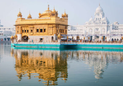 Golden-Temple-Amritsar - www.nankanasahibtour.com