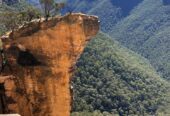 blue-mountains-hanging-rock - www.nankanasahibtour.com